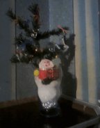 Зимой и летом стройная зеленая была.