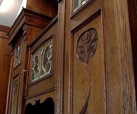 «12 стульев: выставка старинной мебели»